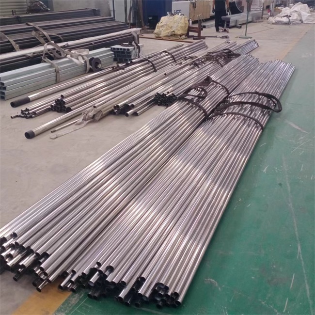 不銹鋼復(fù)合管欄桿