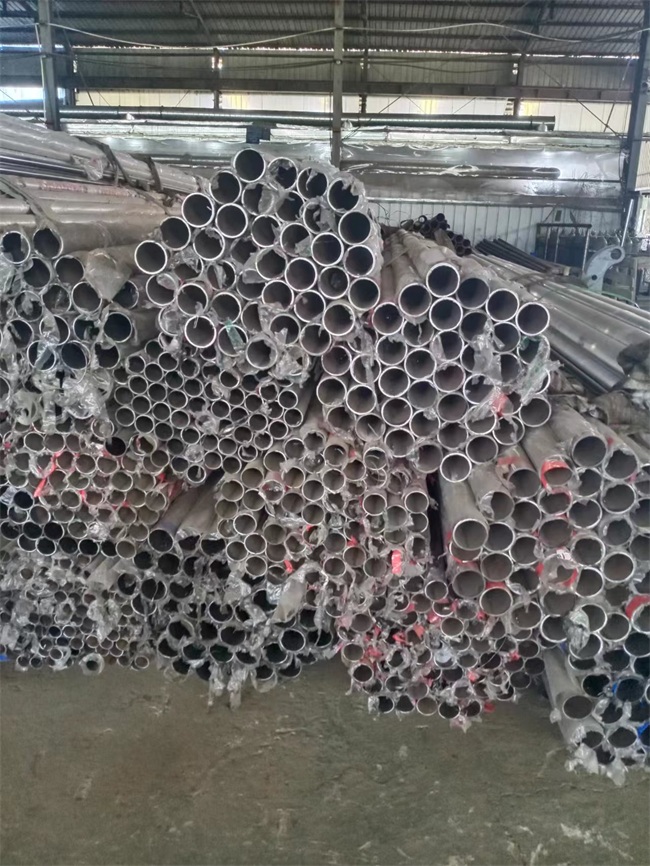 不銹鋼復(fù)合管廠家批發(fā)零售